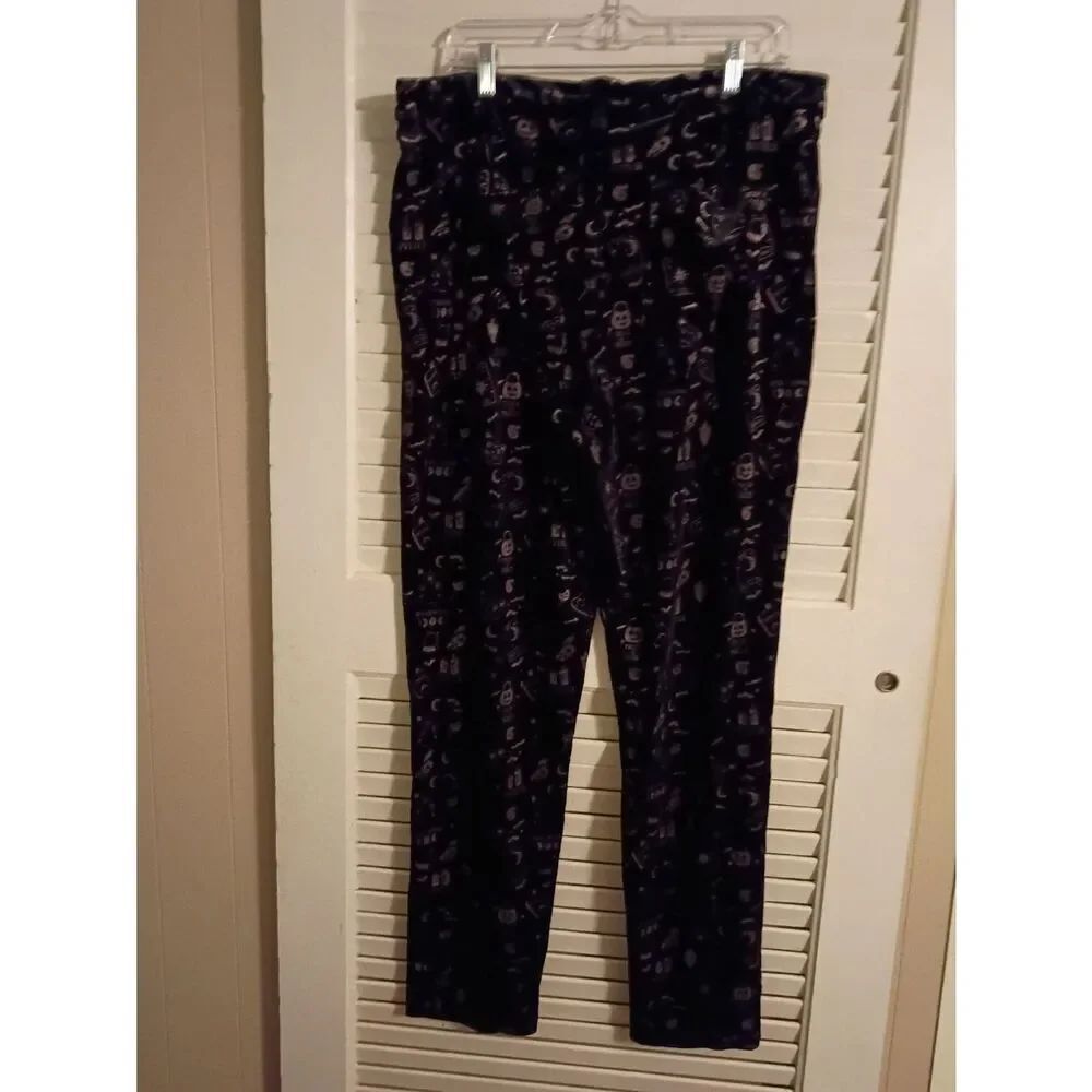 Collectif Black & Lilac Novelty Print Straight Leg Trousers - Picture 4 of 4